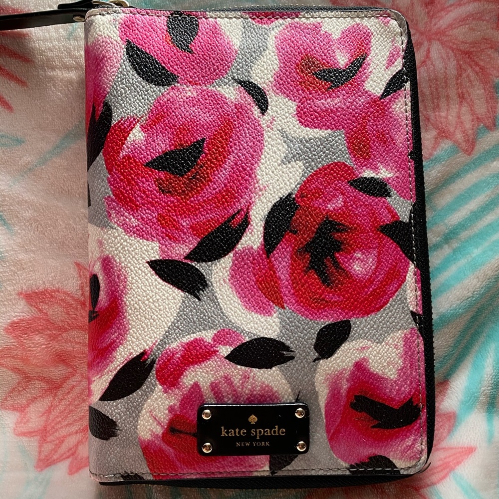 Kate Spade Zip Around Planner